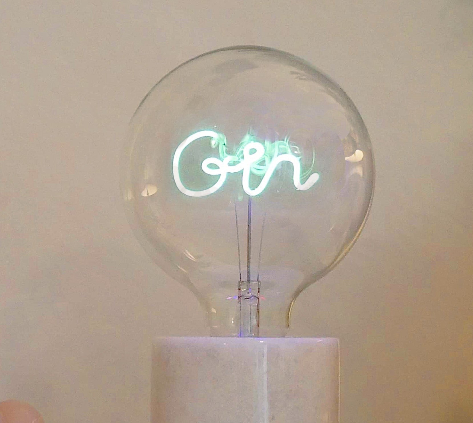 Ampoule LED verte GIN - Culot à visser - E27 Edison à intensité variable