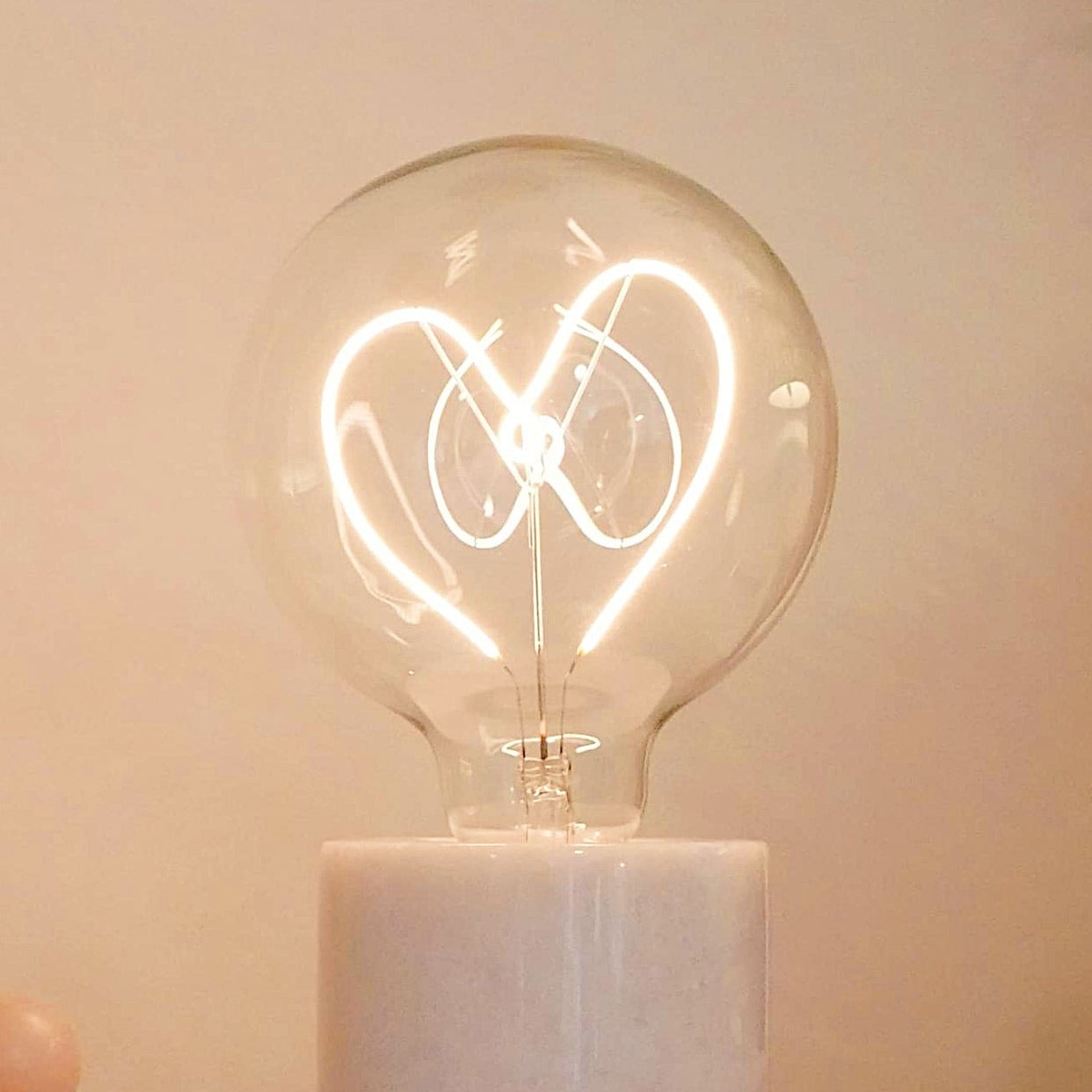 Heart White LED Light Bulb - Screw Down Table Top Fitting - E27 Edison Dimmable