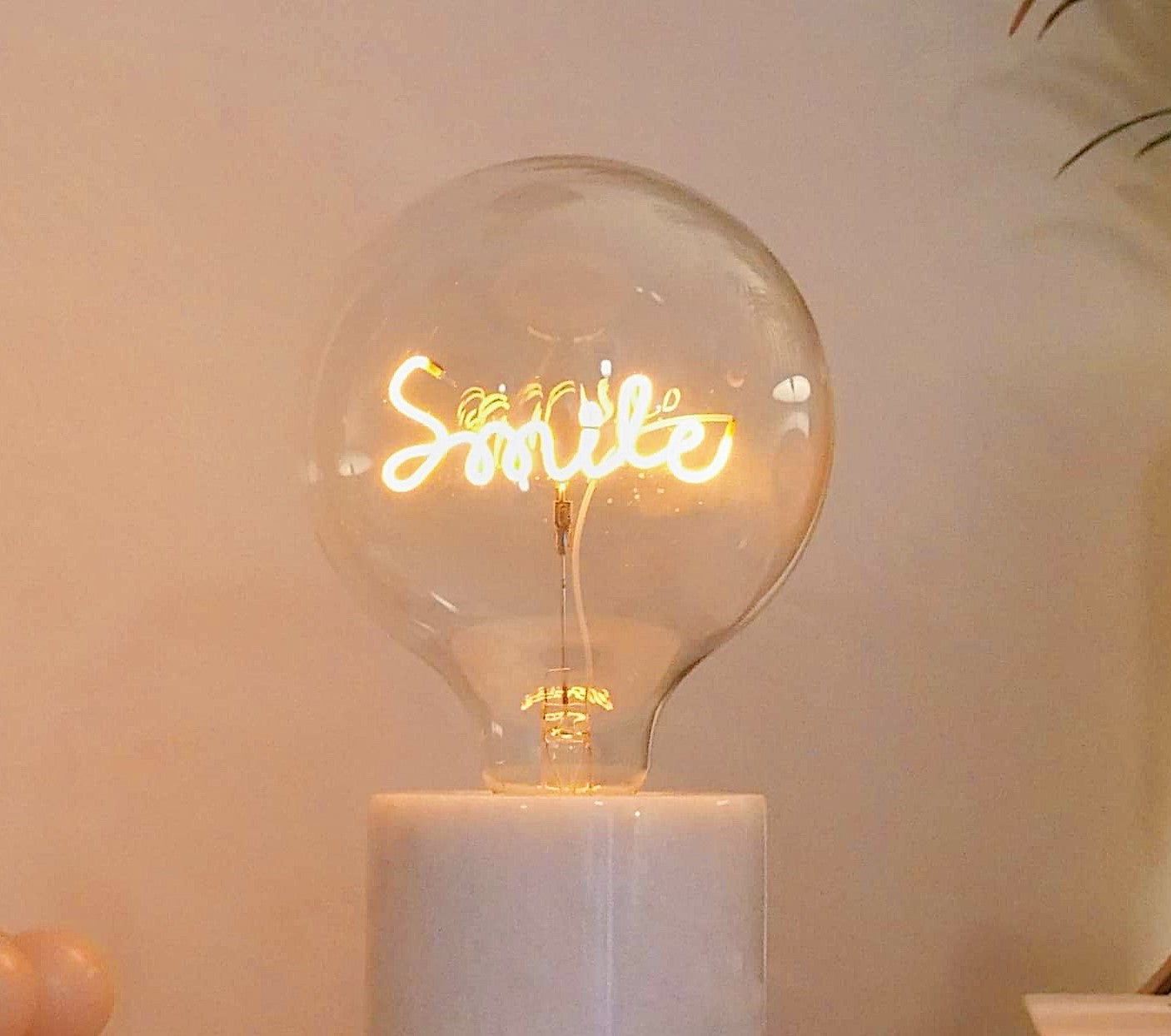 Ampoule LED Smile - Culot à visser - E27 Edison à intensité variable